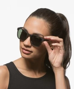 Izipizi Sun Nautic Polarized Zonnebril - Tortoise/Groene Glazen -Boetiek Modewinkel 180424 izipizi sun nautic polarized zonnebril tortoisegroene glazen 03