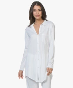 Hanro Cotton Deluxe Jersey Boyfriend Pyjamashirt - Wit 11 Hanro Cotton Deluxe Jersey Boyfriend Pyjamashirt - Wit -Boetiek Modewinkel 181220 HANRO Cotton Deluxe Jersey Pyjamabroek Wit 13