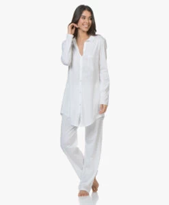 Hanro Cotton Deluxe Jersey Boyfriend Pyjamashirt - Wit 13 Hanro Cotton Deluxe Jersey Boyfriend Pyjamashirt - Wit -Boetiek Modewinkel 181220 HANRO Cotton Deluxe Jersey Pyjamabroek Wit 27
