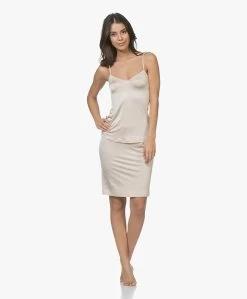 Hanro Satin Deluxe Onderrok - Natural -Boetiek Modewinkel 181220 HANRO Satin Deluxe Spaghetti Top Natural 49