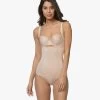 Spanx® Oncore Open-Bust Bodysuit - Soft Nude 2 Spanx® Oncore Open-Bust Bodysuit - Soft Nude -Boetiek Modewinkel 190404 SPANX OnCore Open Bust Bodysuit Soft Nude 07