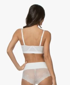 Spanx® Undie-Tectable Lace Hi-Hipster - Powder 12 Spanx® Undie-Tectable Lace Hi-Hipster - Powder -Boetiek Modewinkel 190404 SPANX Undie tectable Lace Hi Hipster Powder 20