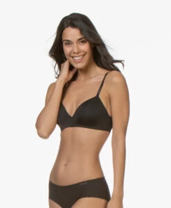 Calvin Klein Form Lightly Lined Demi Bh - Zwart 11 Calvin Klein Form Lightly Lined Demi Bh - Zwart -Boetiek Modewinkel 190509 Calvin Klein Form Lightly Lined Demi BH Zwart 10