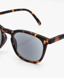Izipizi Sun Reading #E Zonnebril Op Sterkte - Tortoise/Grijze Glazen -Boetiek Modewinkel 1f18059d 93b3 47e3 9b48 e8d9055a383b 01