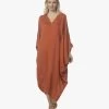 Su Paris Palma Batwing Sleeve Viscosemix Kaftan - Brick 2 Su Paris Palma Batwing Sleeve Viscosemix Kaftan - Brick -Boetiek Modewinkel 220421 48b520b0 89fb 43df a350 f9e32b0d4727