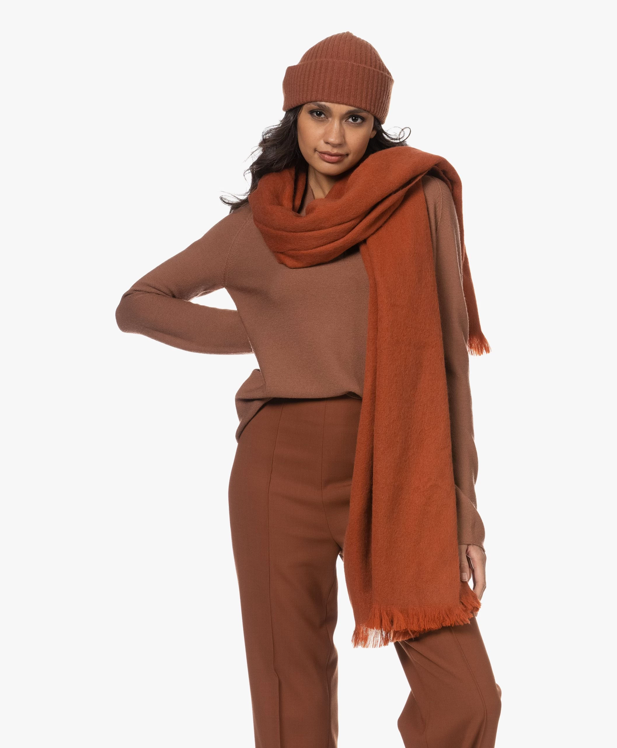 Alpaca Loca Handgemaakte Uni Sjaal In Alpaca - Cinnamon 3 Alpaca Loca Handgemaakte Uni Sjaal In Alpaca - Cinnamon