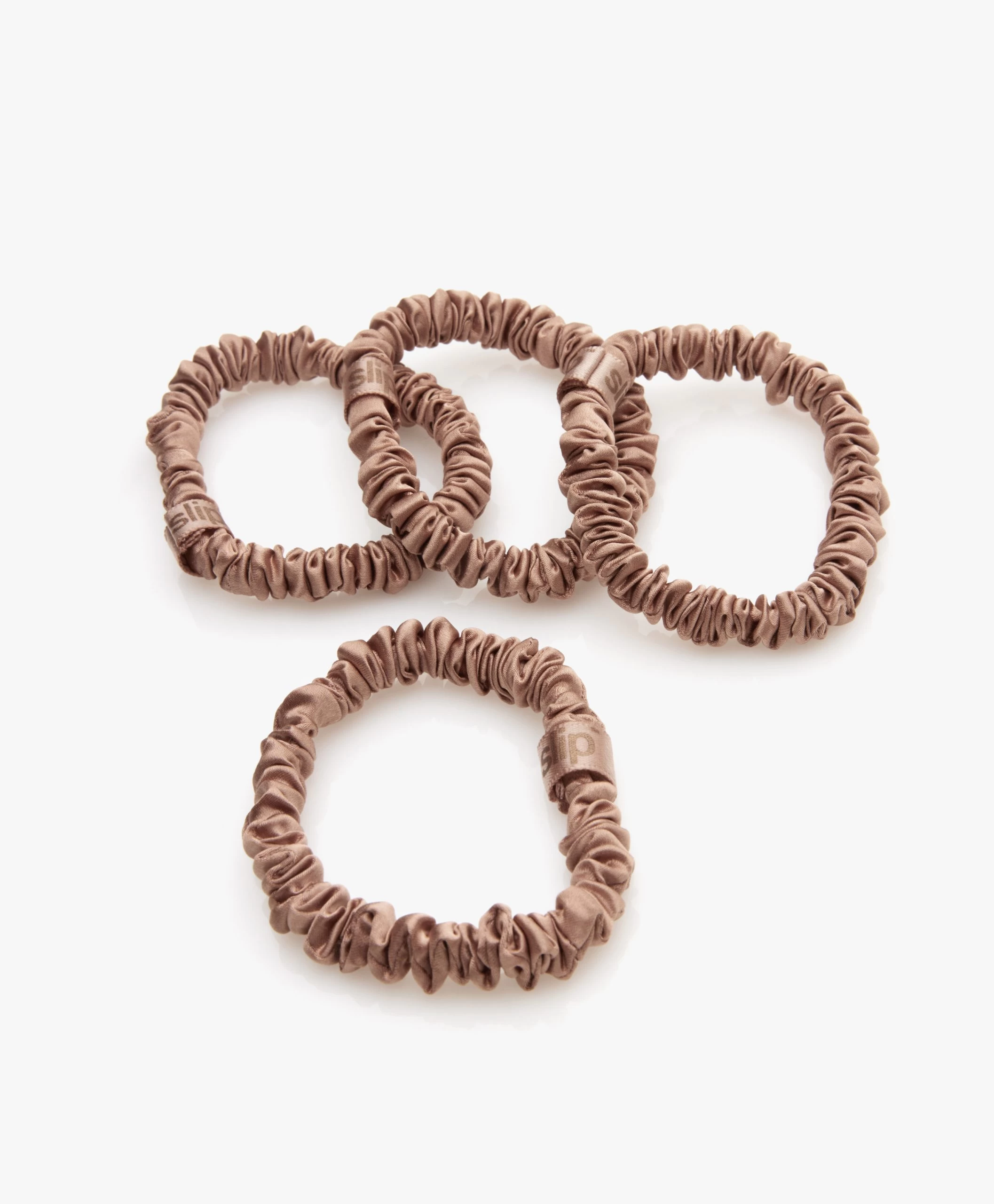 Slip™ 4-Pack Skinnies Zijden Scrunchies - Lichtbruin 3 Slip™ 4-Pack Skinnies Zijden Scrunchies - Lichtbruin