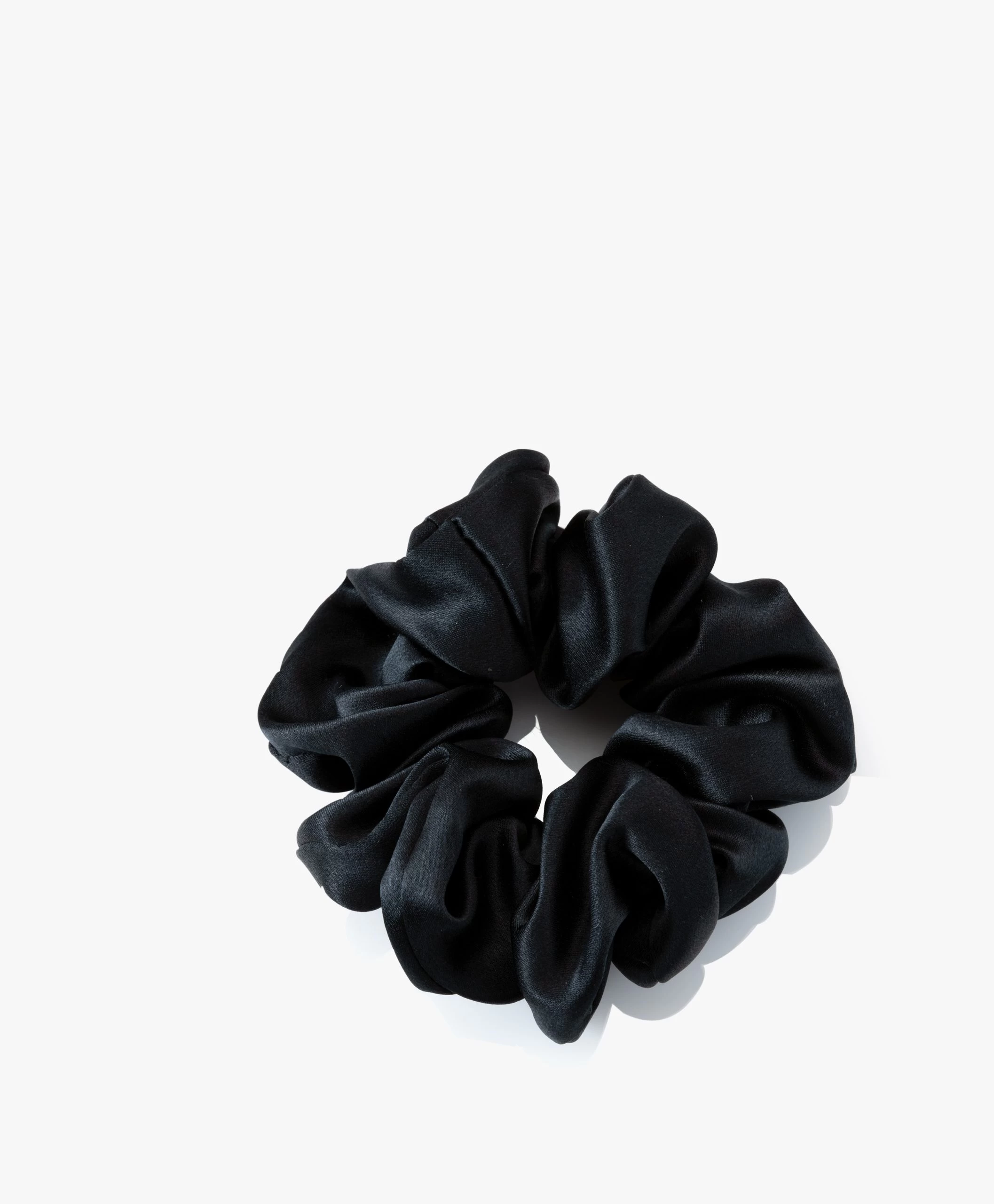 By Dariia Day Mulberry Zijden Scrunchie Medium - Midnight Black 5 By Dariia Day Mulberry Zijden Scrunchie Medium - Midnight Black - Afbeelding 3
