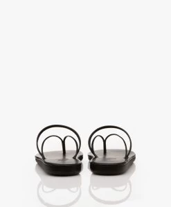 Ancient Greek E Leren Teensandalen - Zwart 17 Ancient Greek E Leren Teensandalen - Zwart -Boetiek Modewinkel 5a6075b9 bde1 43b1 a4e0 56b313aee850 02