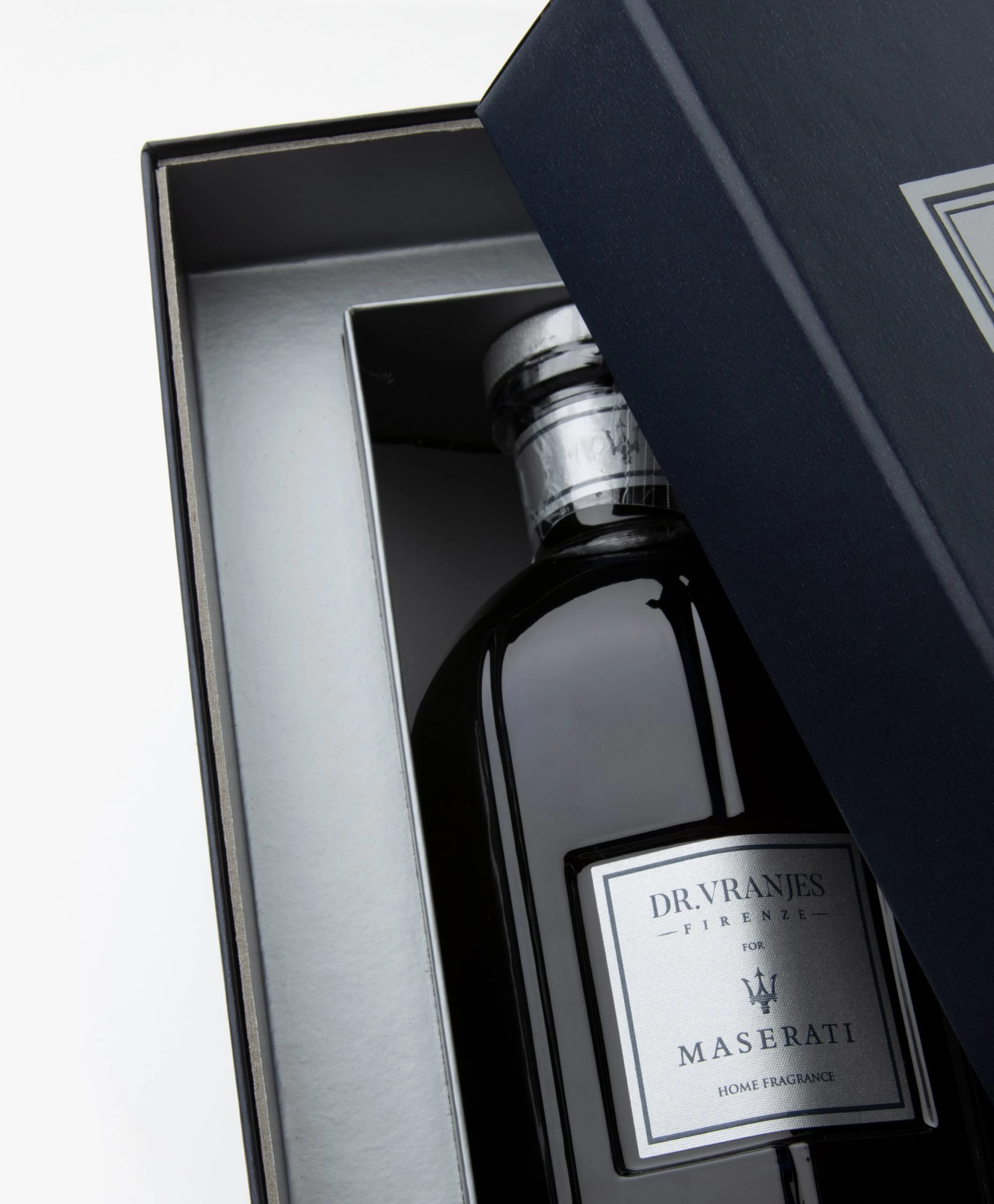 Dr. Vranjes 500Ml Geurstokjes - Maserati 5 Dr. Vranjes 500Ml Geurstokjes - Maserati - Afbeelding 3