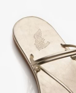 Ancient Greek E Leren Teensandalen - Platinum 22 Ancient Greek E Leren Teensandalen - Platinum -Boetiek Modewinkel 64ca9d47 491a 43b3 ab15 61db6864e9af 182