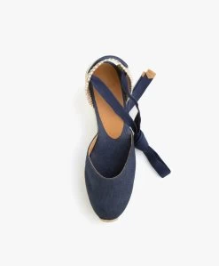 Castañer Carina 10Cm Canvas Sleehak Espadrilles - Azul Oscuro 18 Castañer Carina 10Cm Canvas Sleehak Espadrilles - Azul Oscuro -Boetiek Modewinkel 68e60cb0 0ff2 4763 b08d 238e9b7c85e3 121