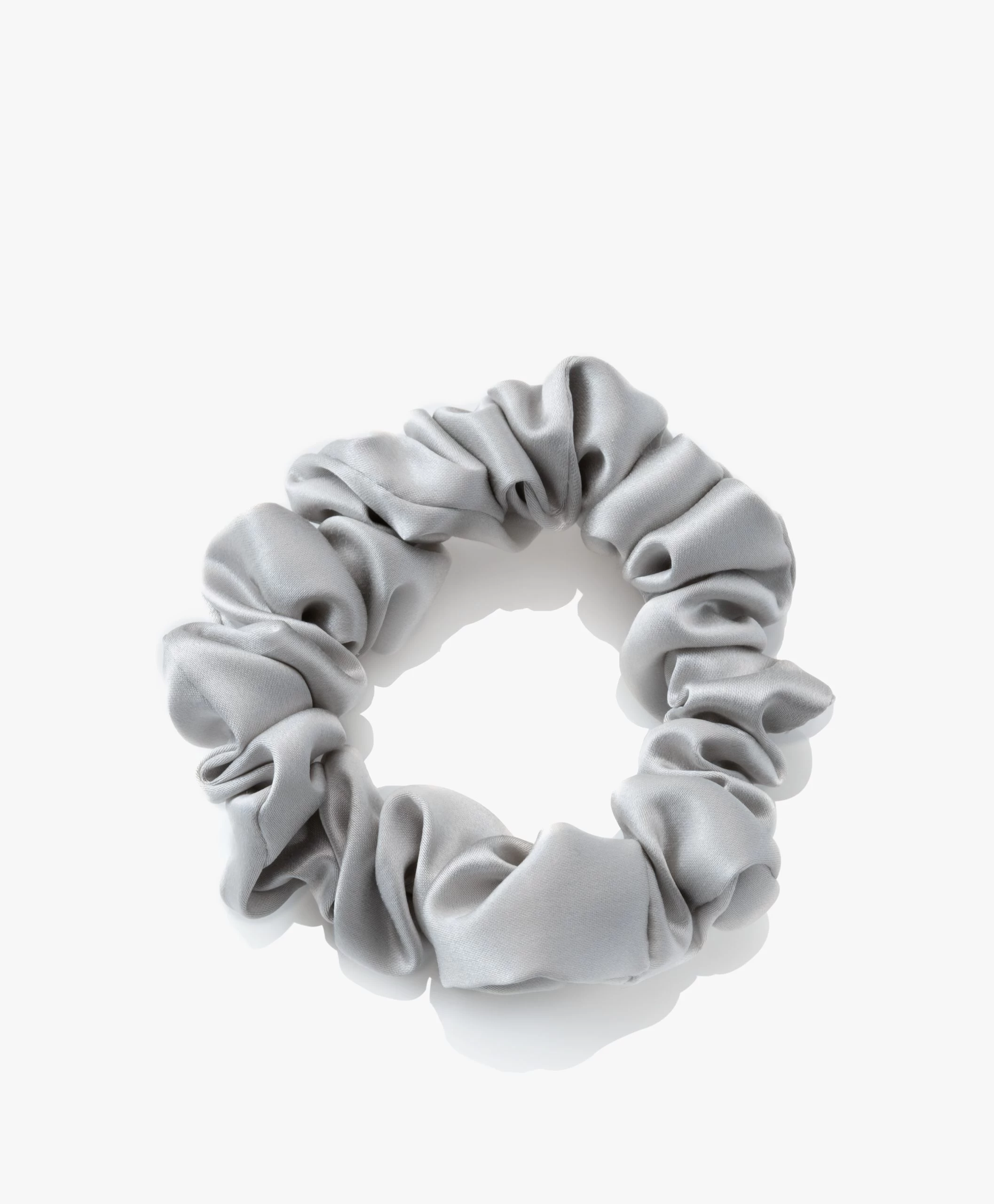By Dariia Day Mulberry Zijden Scrunchie Small - Zilvergrijs 5 By Dariia Day Mulberry Zijden Scrunchie Small - Zilvergrijs - Afbeelding 3