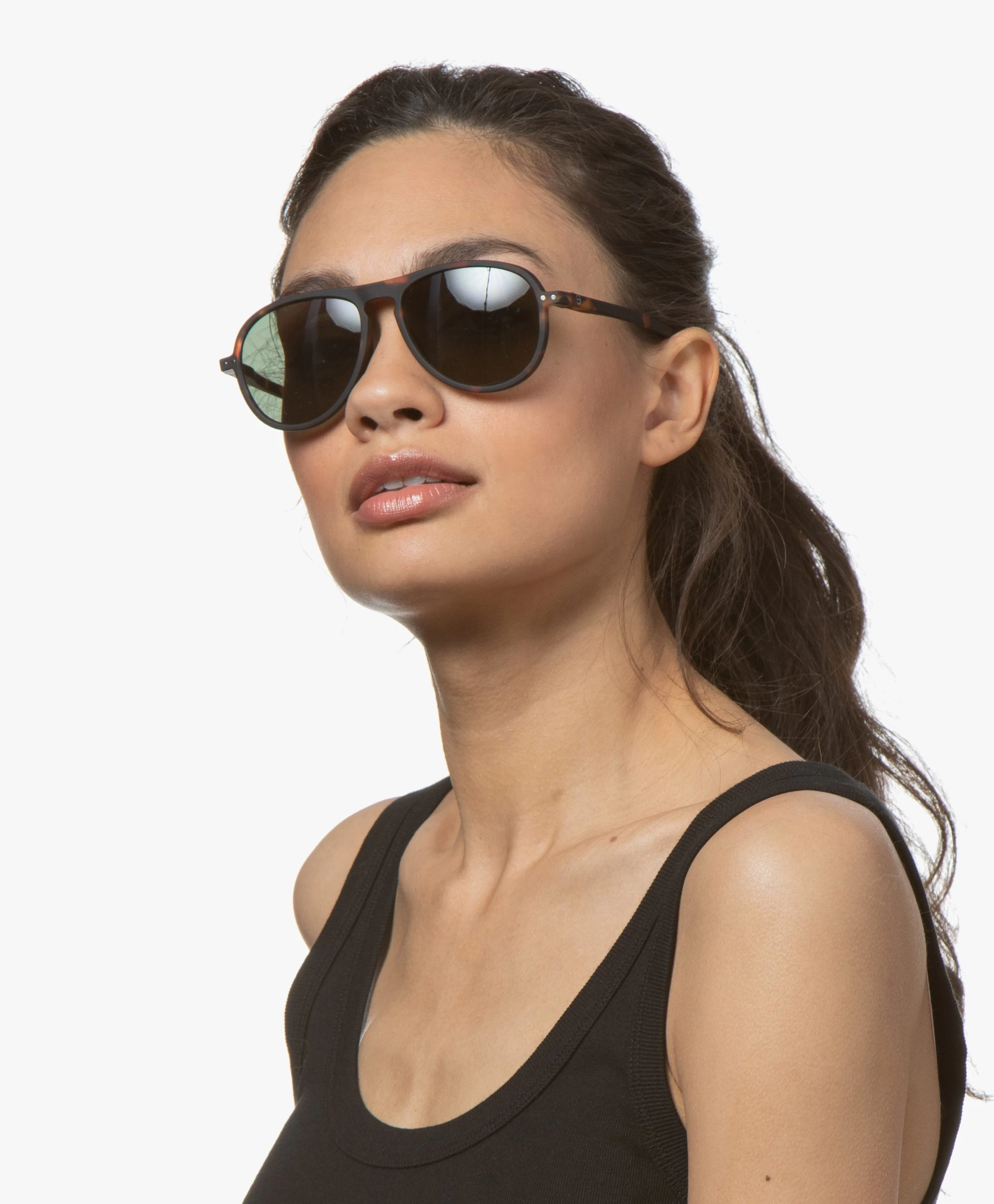 Izipizi Sun #I Zonnebril - Tortoise/Groene Glazen 7 Izipizi Sun #I Zonnebril - Tortoise/Groene Glazen - Afbeelding 5