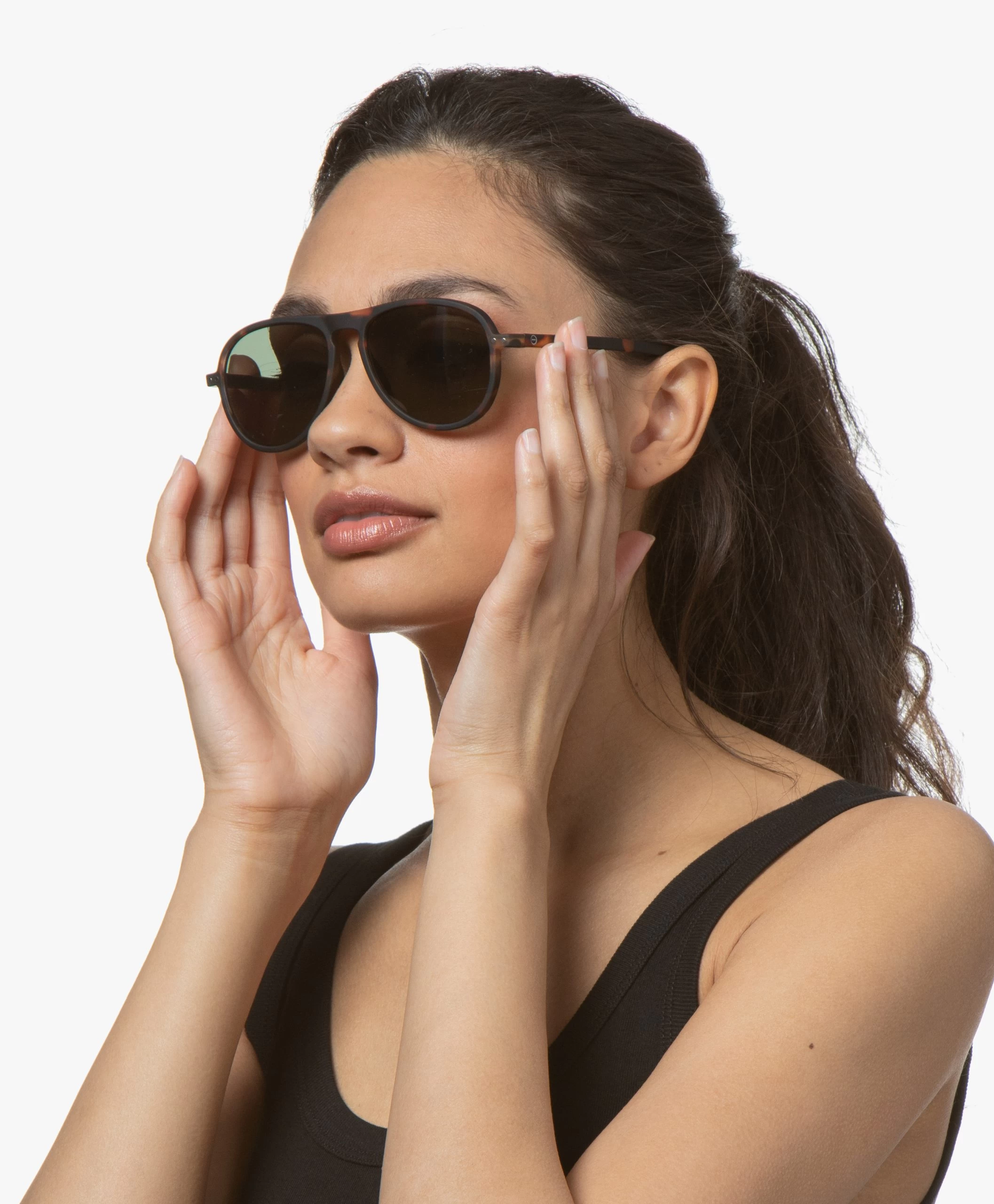 Izipizi Sun #I Zonnebril - Tortoise/Groene Glazen 11 Izipizi Sun #I Zonnebril - Tortoise/Groene Glazen - Afbeelding 9