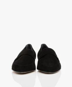 Panara Suède Instapper Met Platte Hak - Zwart 16 Panara Suède Instapper Met Platte Hak - Zwart -Boetiek Modewinkel Panara Sude Instapper met Platte Hak Zwart 05