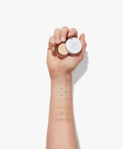 Rms Beauty 'Un' Cover-Up Cream Foundation 44 -Boetiek Modewinkel RMS Beauty Un Cover Up Cream Foundation 00 03 1