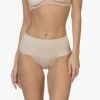Spanx® Undie-Tectable String - Soft Nude 2 Spanx® Undie-Tectable String - Soft Nude -Boetiek Modewinkel SPANX Undie Tectable String Soft Nude 03