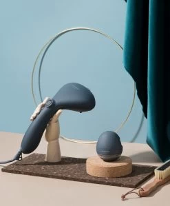 Steamery Cirrus No.2 Travel Stoomapparaat - Blauw -Boetiek Modewinkel Steamery Cirrus No2 Steamer Blue 06