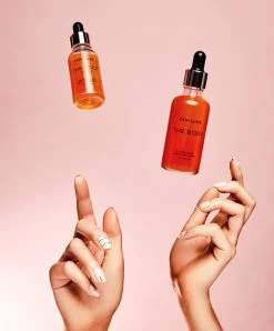 Tan-Luxe The Body Illuminating Self-Tan Drops - Light/Medium 50Ml -Boetiek Modewinkel Tan Luxe THE BODY LightMedium 50ml 04