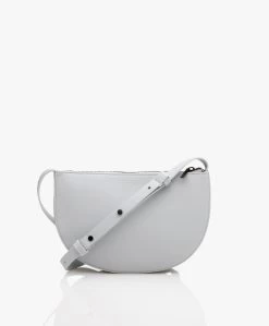 Monk & Anna Farou Half Moon Vegan Cross-Body Tas - Fog 14 Monk & Anna Farou Half Moon Vegan Cross-Body Tas - Fog -Boetiek Modewinkel a79947c2 0486 403e 9d41 26e753a94ea4 04