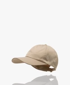 By Malene Birger Aubriel Satijnen Pet - Licht Zand