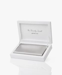 By Dariia Day Mulberry Zijden Kussensloop - Zilvergrijs 9 By Dariia Day Mulberry Zijden Kussensloop - Zilvergrijs -Boetiek Modewinkel d0be73b8 b82d 4224 a634 b253e97eff24