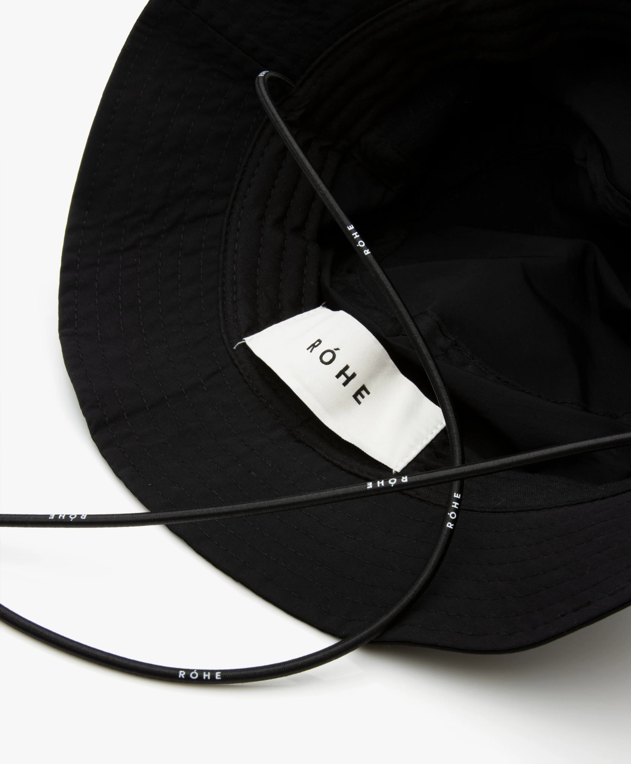 Róhe Waterafstotende Bucket Hat - Zwart 4 Róhe Waterafstotende Bucket Hat - Zwart - Afbeelding 2