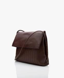 Monk & Anna Kitaro Doorgestikte Vegan Leren Schoudertas - Mahogany -Boetiek Modewinkel ef25cdd7 ae75 47bb 89cd 832ca55b24e6 03