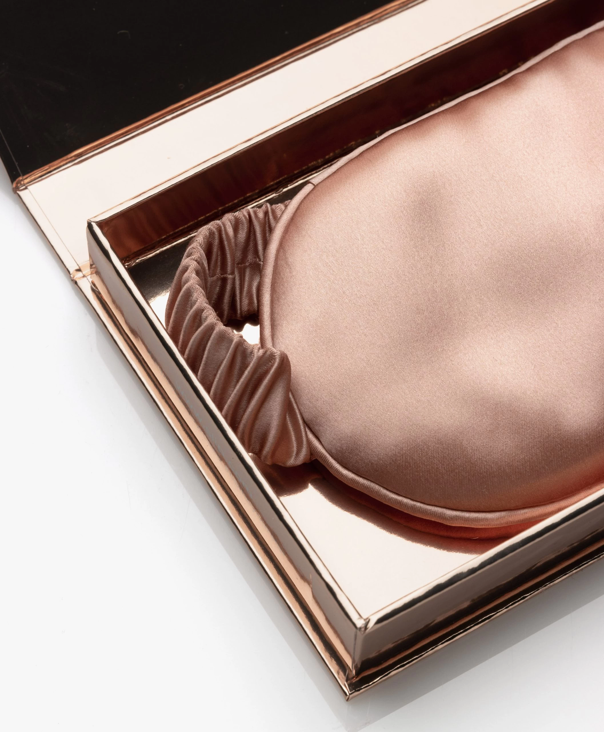 Slip™ Mulberry Zijden Slaapmasker - Rose Gold 5 Slip™ Mulberry Zijden Slaapmasker - Rose Gold - Afbeelding 3