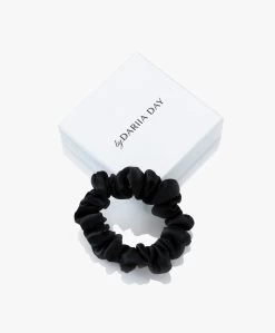 By Dariia Day Mulberry Zijden Scrunchie Small - Midnight Black