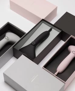 Steamery Cirrus No.2 Travel Stoomapparaat - Roze 13 Steamery Cirrus No.2 Travel Stoomapparaat - Roze -Boetiek Modewinkel steamery cirrus no2 travel steamer pink 12